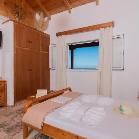 公寓 Agnadi Sea View Apartments, By Zantewize *