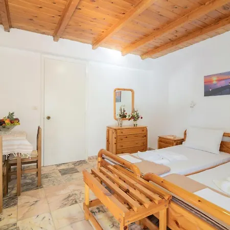 Agnadi Sea View Apartments, By Zantewize *