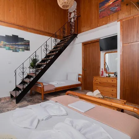 公寓 Agnadi Sea View Apartments, By Zantewize 阿利卡纳斯