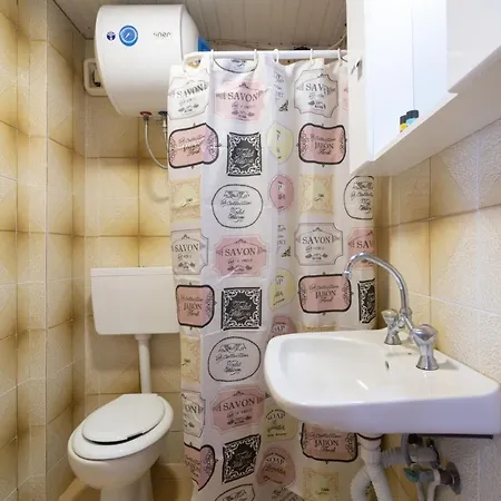 Agnadi Sea View Apartments, By Zantewize * 阿利卡纳斯