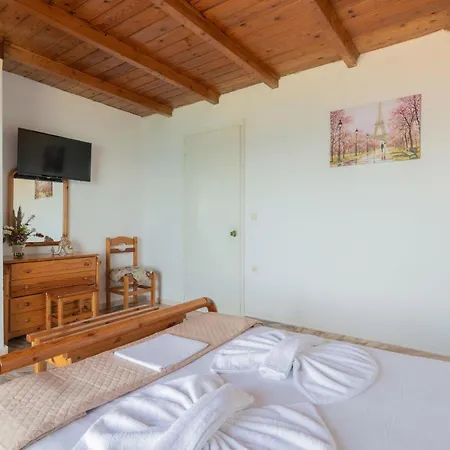 公寓 Agnadi Sea View Apartments, By Zantewize 阿利卡纳斯