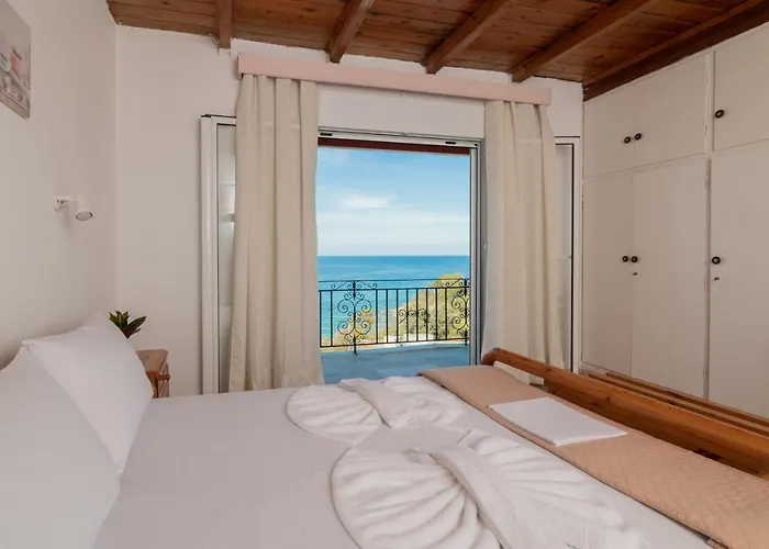 Апартаменты Agnadi Sea View Apartments, By Zantewize Аликанас